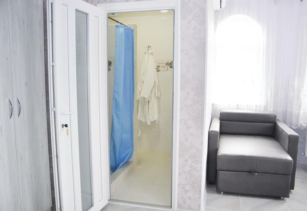 Імперія Otaci Exterior foto